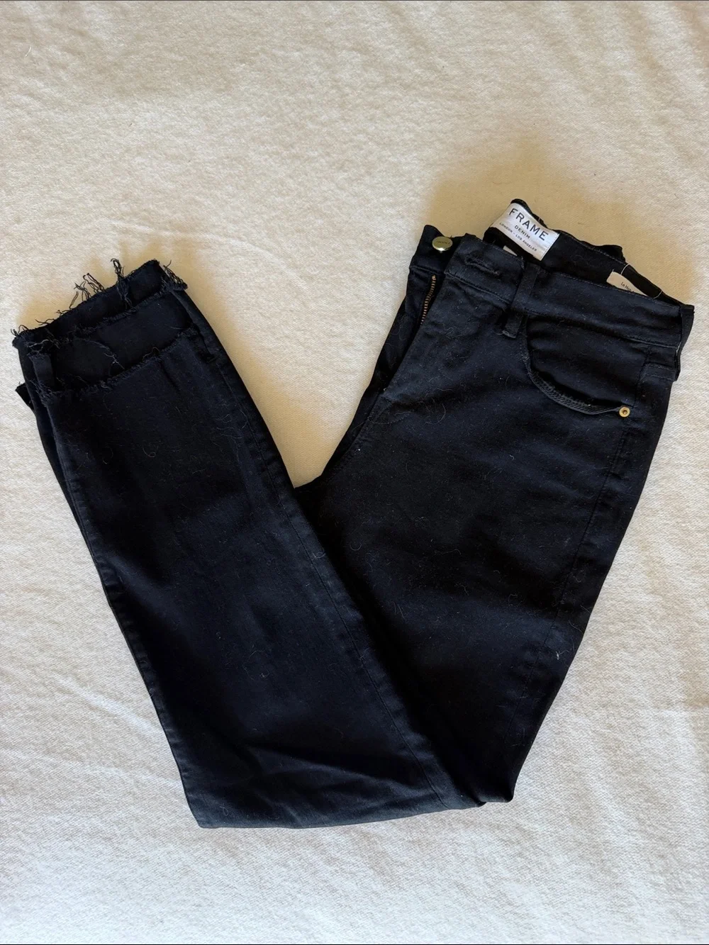 Frame Denim Black Cropped High-Rise Skinny Jeans with Frayed Hem - Picture 1 of 3